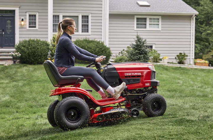 Restored Craftsman T150 Gas Lawn Tractor | 46-in | 540cc | 19HP Briggs and Stratton Engine | Turn Tight Technology (Refurbished)