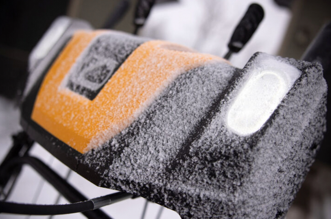 Cub Cadet 3X 30" TRAC IntelliPOWER® Snow Blower | Three Stage Power (Open Box)