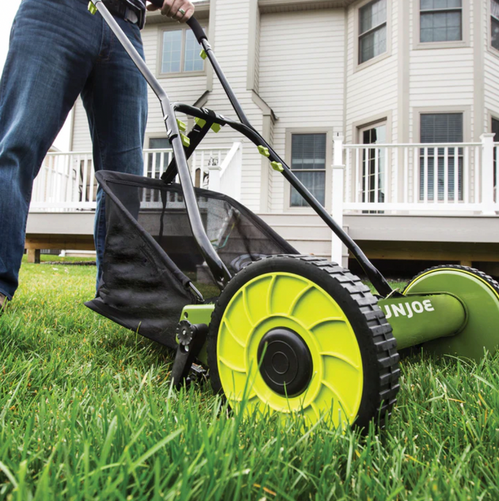 Restored Sun Joe MJ500M | Manual Reel Mower w/ Grass Catcher | 16 inch | Some Cosmetic Wear (Refurbished)