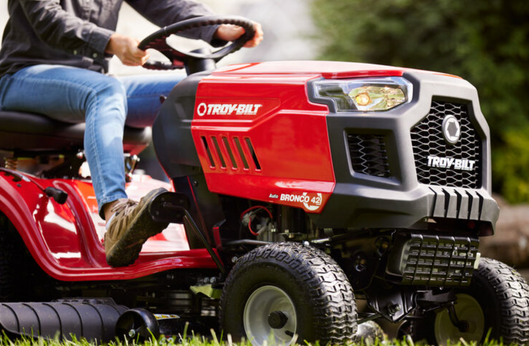 Troy-Bilt Bronco 46 Riding Lawn Mower | 547cc | 46" Side-Discharge, Twin-Blade, Steel Cutting Deck | AutoDrive Transmission