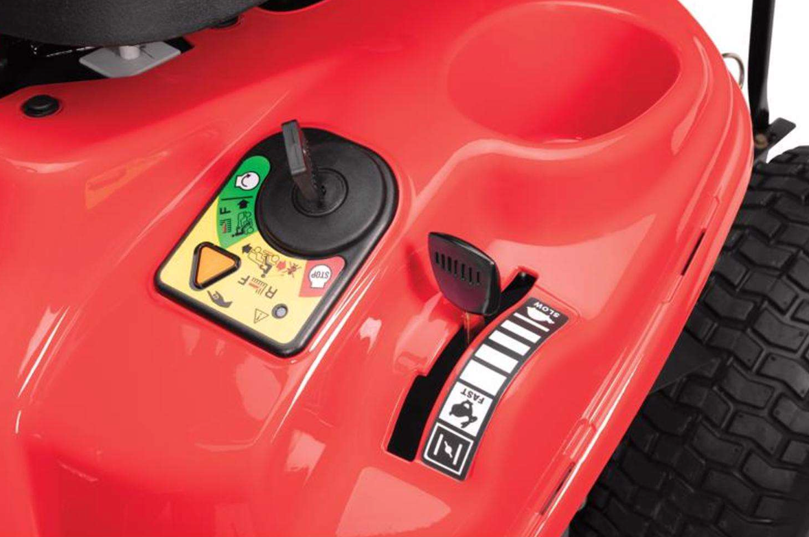 CRAFTSMAN R110 | 30-in Riding Lawn Mower | 10.5-HP Briggs and Stratton ...