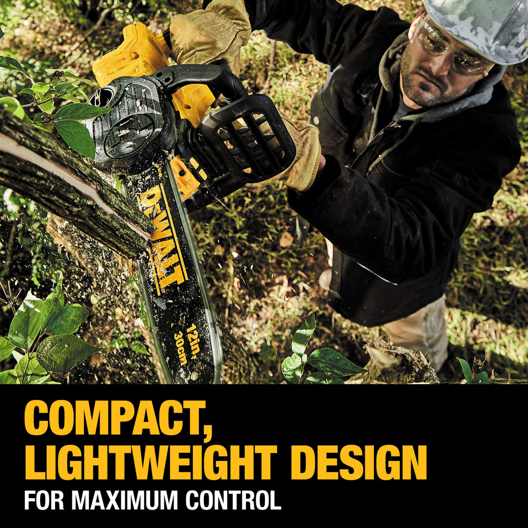 DEWALT 20V MAX* XR Chainsaw Kit, 5-Ah Battery, 12-Inch (DCCS620P1) [LOCAL PICKUP ONLY]