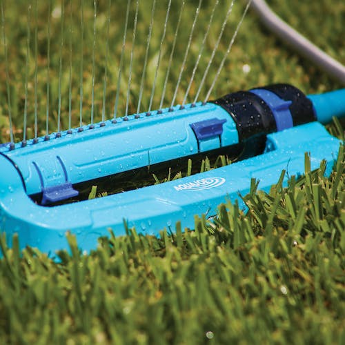 Restored Scratch and Dent Aqua Joe SJI-TLS18 Turbo Oscillating Lawn Sprinkler | 3-Way Oscillation | Range/Width/Flow Control | 4500 sq ft Max Coverage (Refurbished)