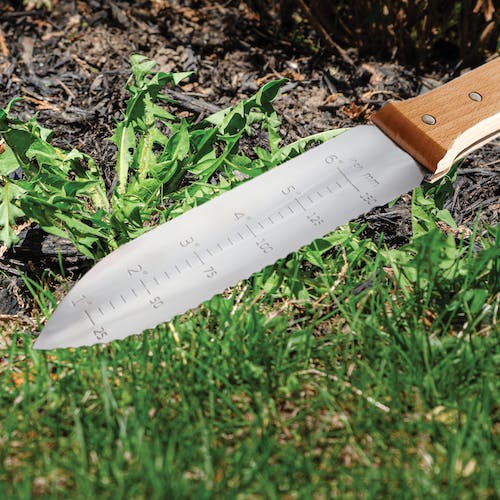 Restored Scratch and Dent NISAKU NJP6510 HORI HORI NAMIBAGATA | Japanese Stainless Steel Weeding Knife | 7.25-inch Blade (Refurbished)