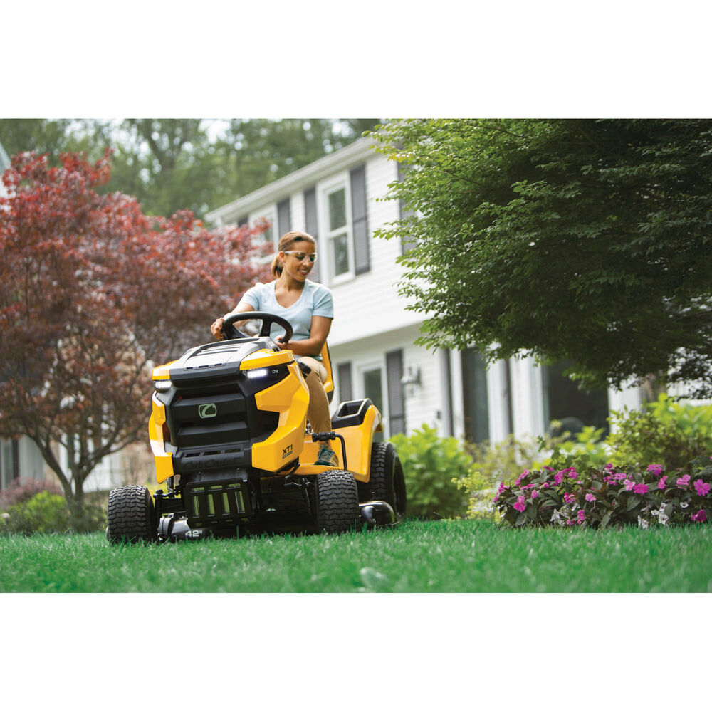 Cub Cadet XT1 LT 42 | Gas Riding Lawn Tractor | Enduro Series | 42 in. | 541 cc Engine | Hydrostatic Drive